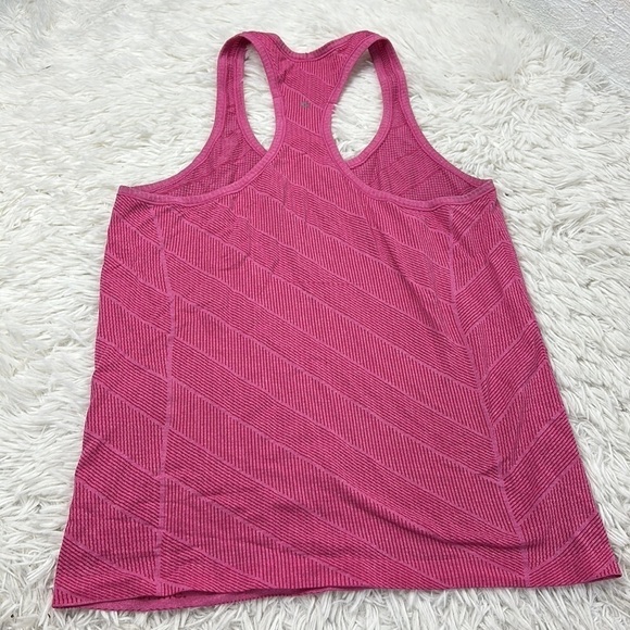Lululemon Run: Swiftly Tech Racerback Heathered Jewelled Magenta - Picture 4 of 5